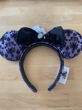 Disney Purple and Black Haunted Mansion Minnie Ears